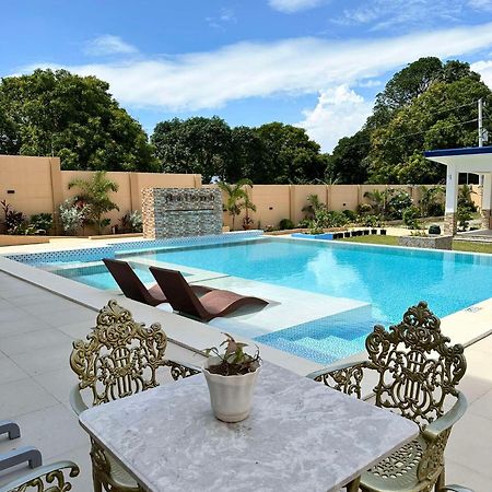 Aina Hannah Family Resort'S Greek Unit Calatagan Экстерьер фото