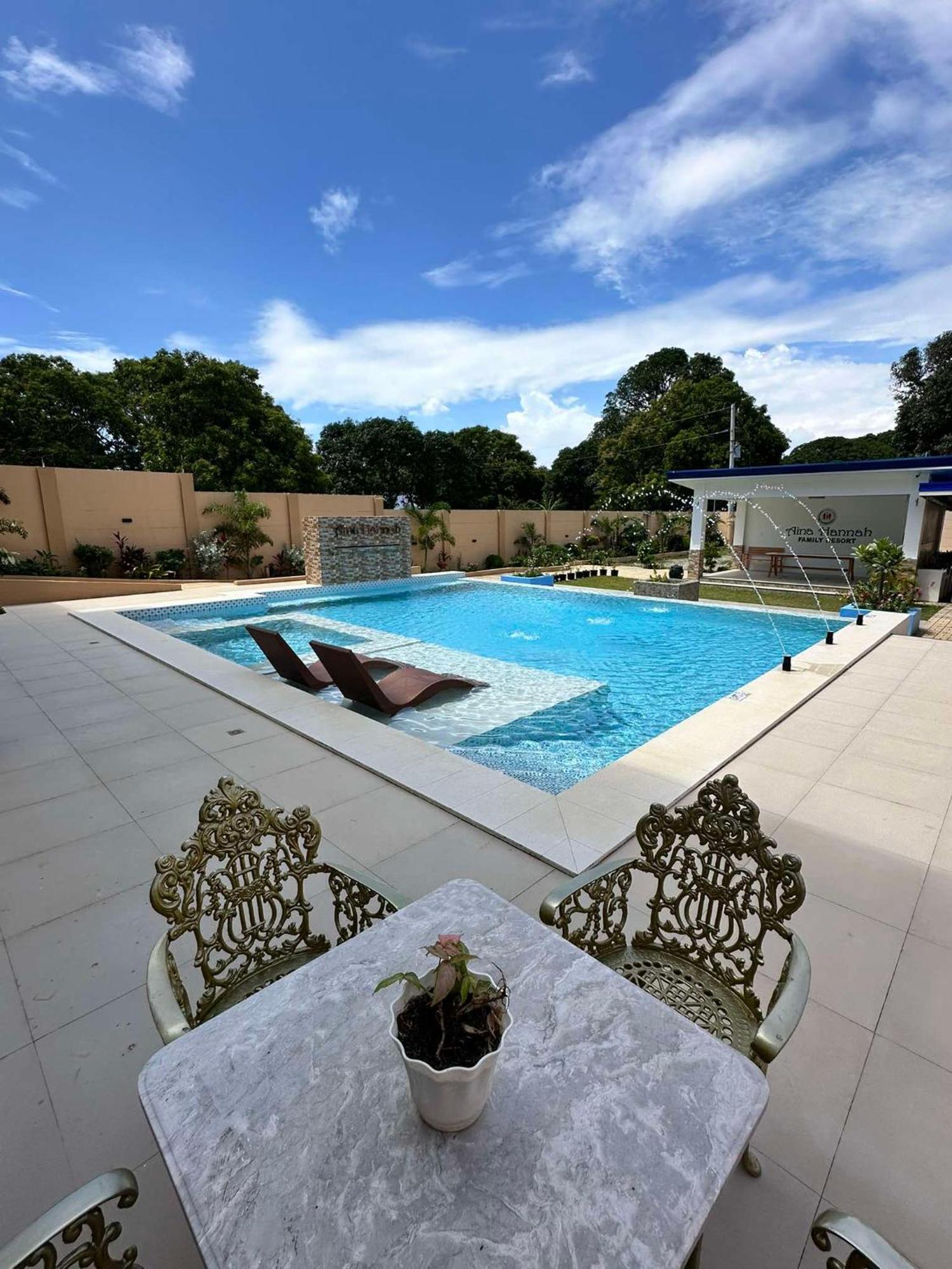 Aina Hannah Family Resort'S Greek Unit Calatagan Экстерьер фото